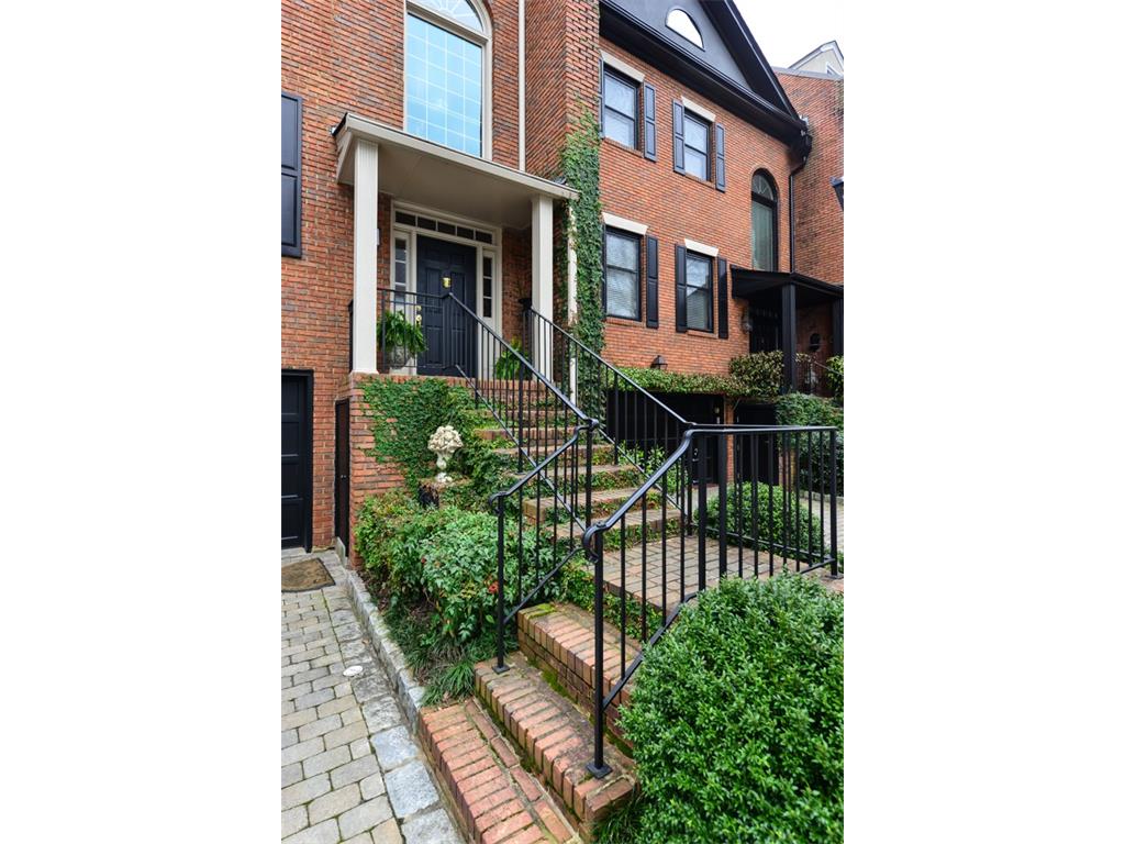 2 W Wesley Road, 1, Atlanta, GA 30305 SOLD LISTING Harry Norman