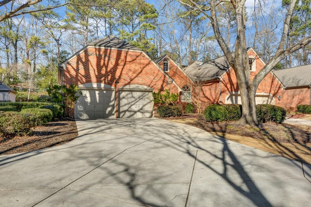 Russell Gray Harry Norman, REALTORS®